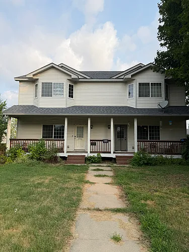 3906 Reservoir Blvd NE Photo 1 3906 Reservoir Blvd NE Photo 1