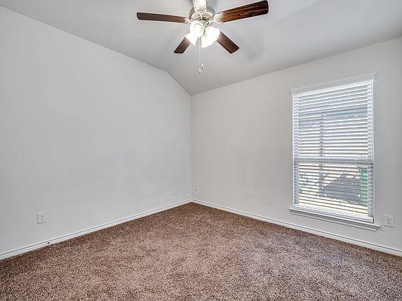 2nd image of 1621 Ferguson Ln