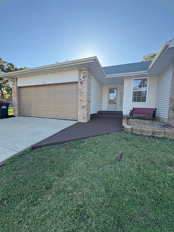 125 N Carter Ct, Clever MO - Owner Finance Home