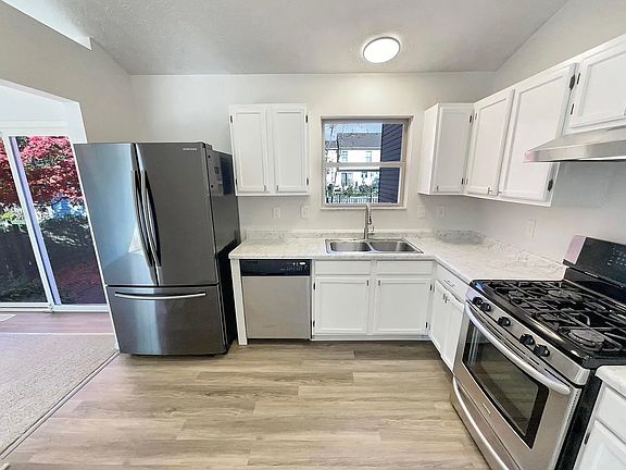 5th image of 6124 Brushwood Blvd