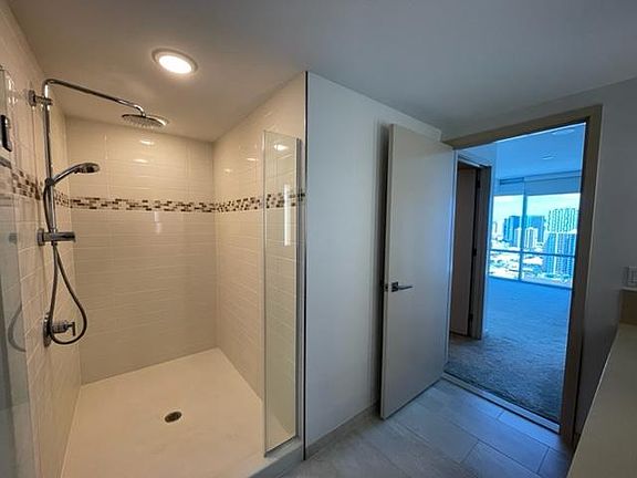 5th image of 555 South St APT 3303
