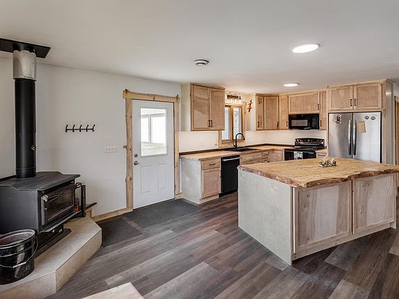 5th image of 4300 72nd St NW