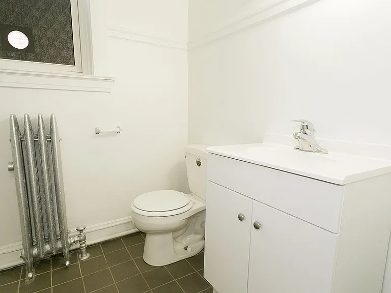 5700 S. Blackstone Avenue — Photo 24