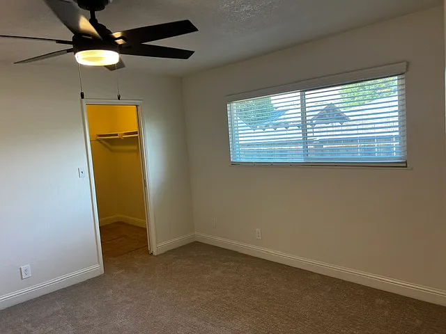 3245 W Dovewood Ln — Photo 9