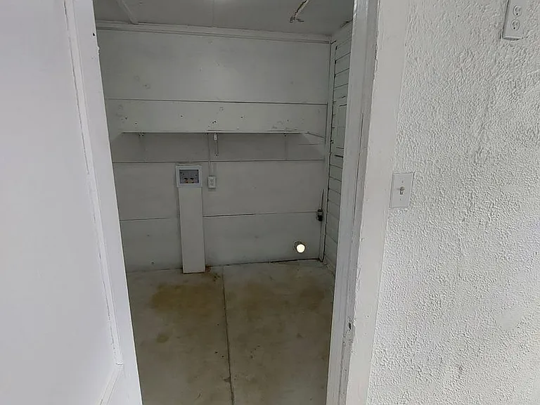 1016 NE 8th Ave — Photo 11