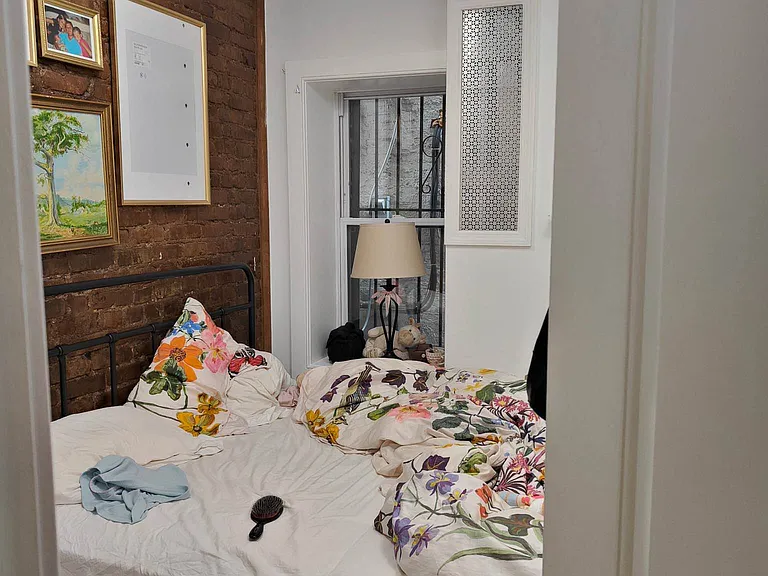 231 2nd Ave #3 — Photo 7