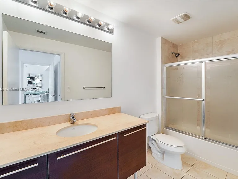 1900 N Bayshore Dr #3904 — Photo 8