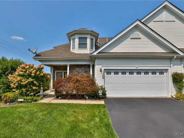 122 Moor Dr, Palmer Twp, PA 18045