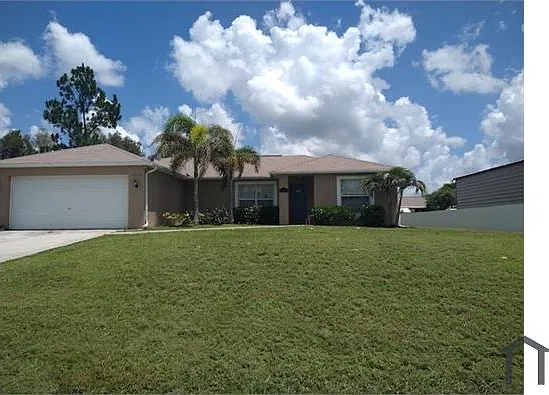 3 bed, 1376 sqft, $2,100 — Photo 2