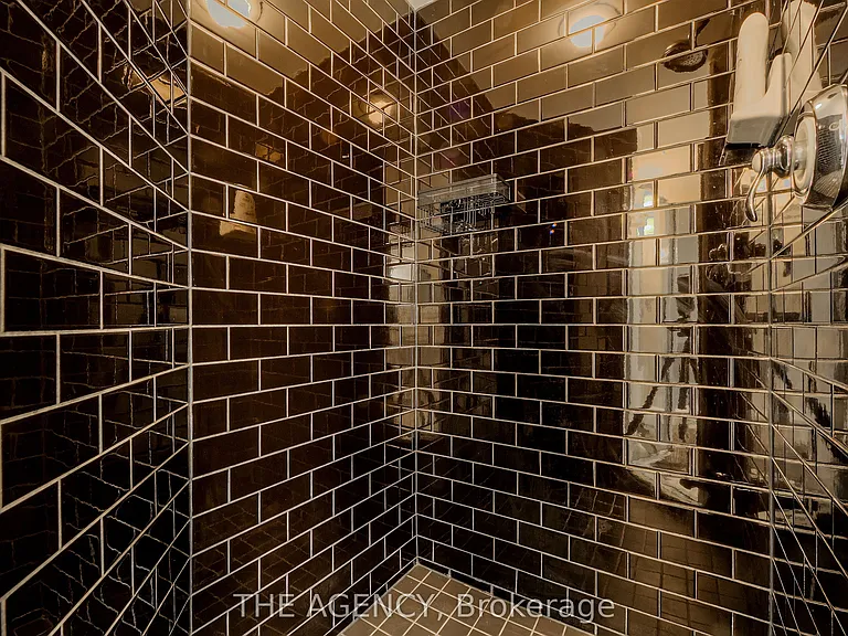 219 Fort York Blvd #208 — Photo 29