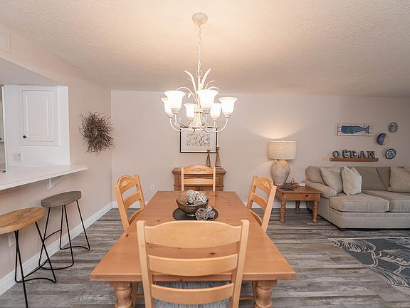 3rd image of 603 Shorewood Dr Unit F403