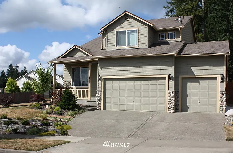 3318 Ladyfern Loop NW