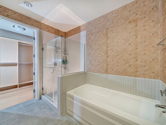5th image of 801 S Grand Ave #1760