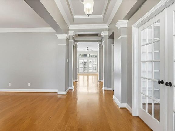 3rd image of 1619 Forest Trace Dr