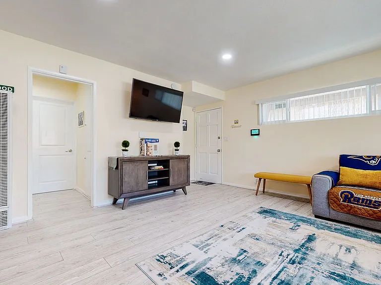 543 Evergreen Street — Photo 12