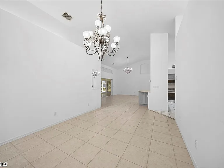 2614 7th St W — Photo 23