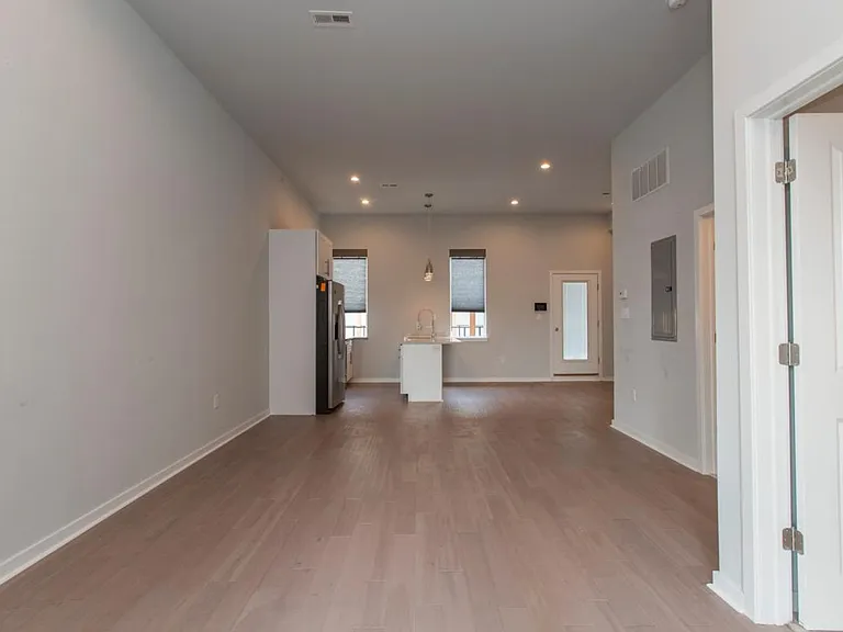 4304 Cresson St — Photo 11