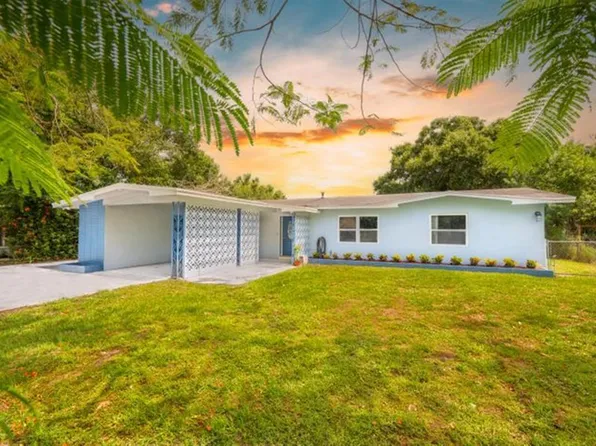 2120 CORTEZ Boulevard, Fort Pierce, FL 34982