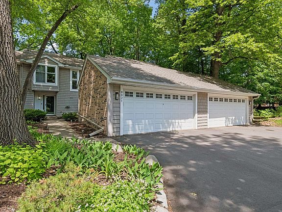 2nd image of 8823 Basswood Rd