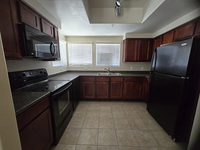 750 E Northern Ave #2043 — Photo 5