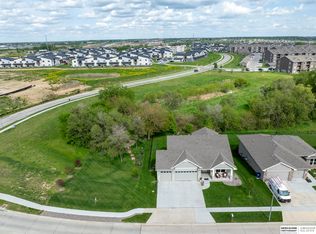 2803 N 189th St, Elkhorn, NE 68022