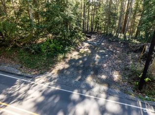 2754 SE Camano Dr, Camano Island, WA 98282