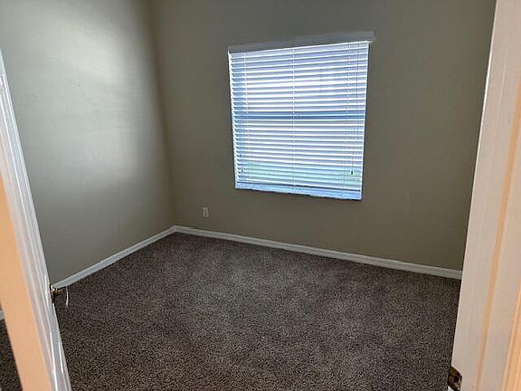 5th image of 7343 Oakboro Drive