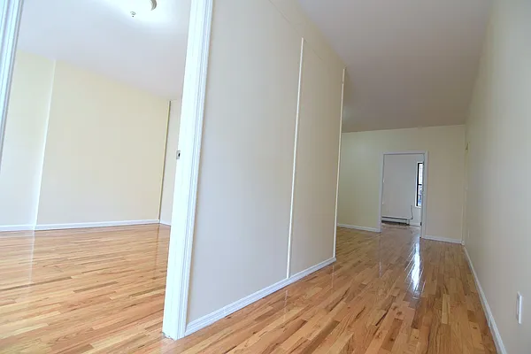 Rented by Manhattan Spaces | media 30