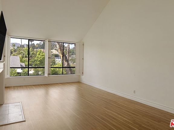 2nd image of 1900 Vine St APT 403