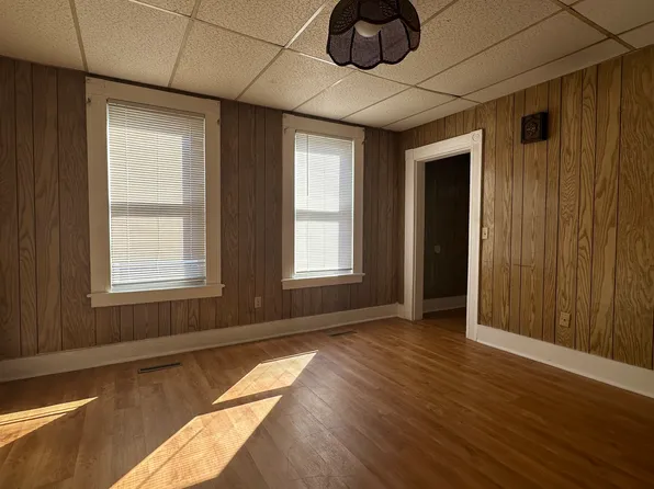 266 N Main St, Ansonia, CT 06401