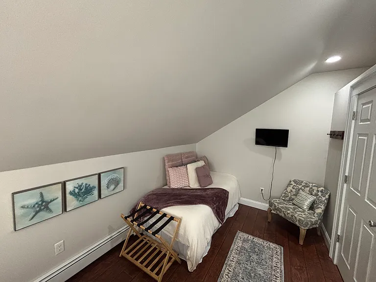 409 Hope St #3 — Photo 8