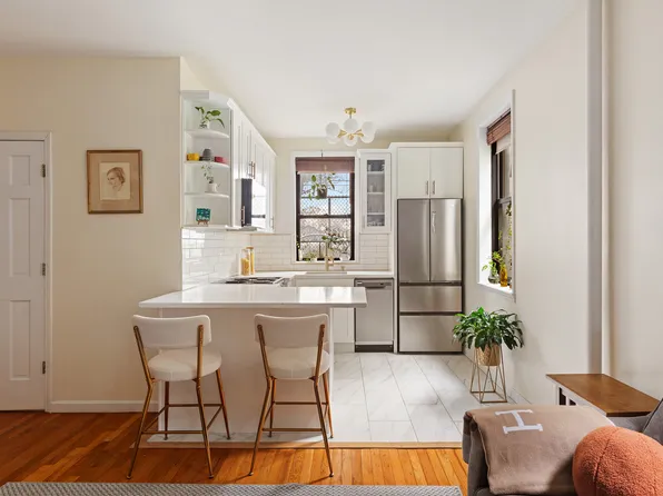 21-05 33rd Street image 1 of 7