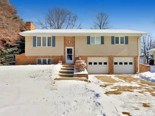 4740 Tyler St, Sioux City, IA 51108