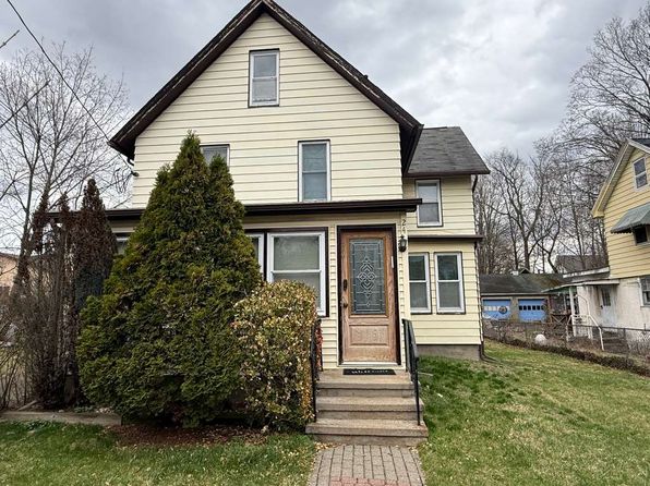 24 Mountain Ave