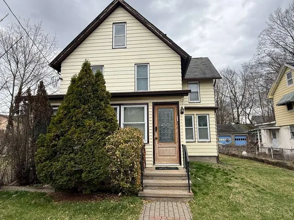 24 Mountain Ave, Hillburn, NY 10931