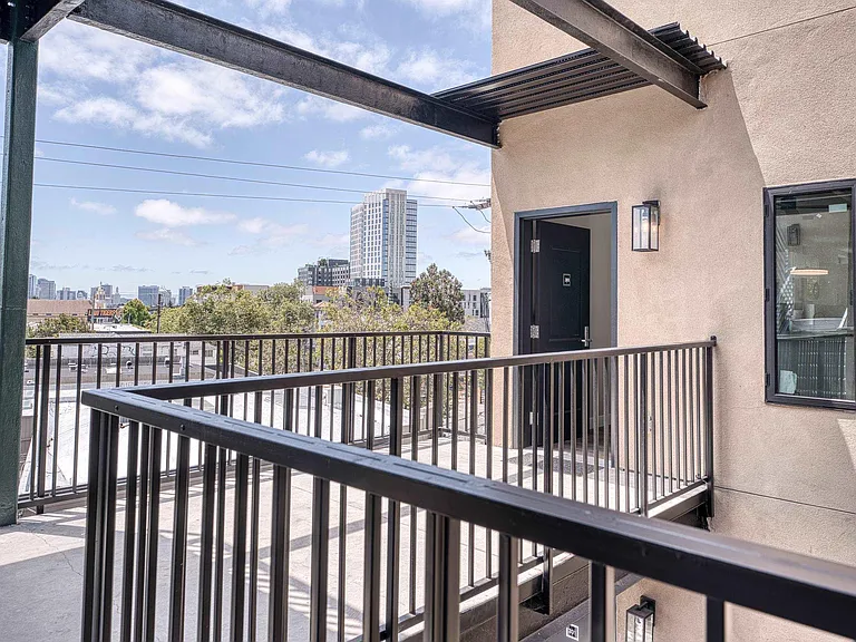 4202 Telegraph Ave #301 — Photo 17