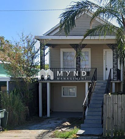 1st image of 1009 Avenue L Front 1