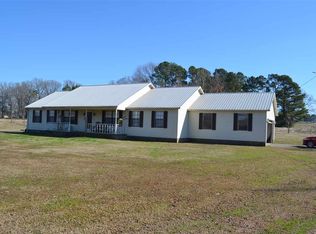 457 Alamo Hwy, Trenton, TN 38382