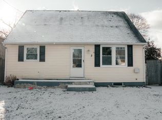 3 Parker Ave, Burlington, NJ 08016