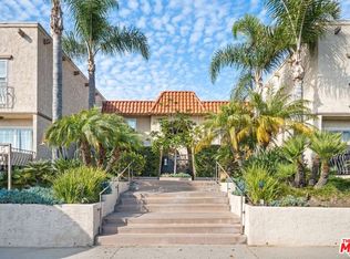 8025 Redlands St APT 17, Playa Del Rey, CA 90293