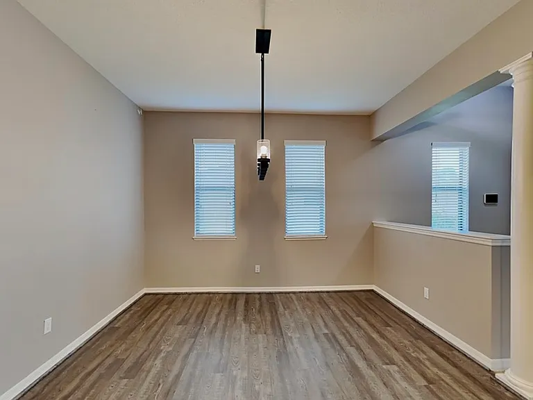 2131 Lacosta Pl — Photo 9