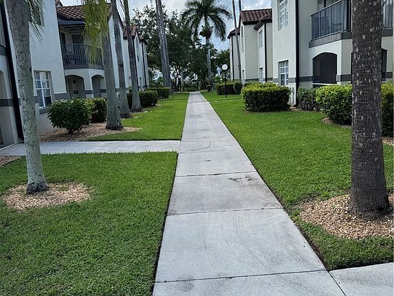 2nd image of 3421 Winkler Ave APT 411