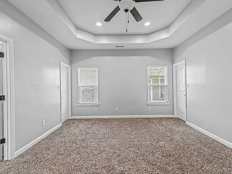 125 Bridgeport Dr — Photo 16