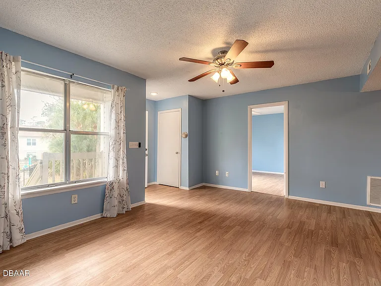 1600 Big Tree Rd #B7 — Photo 4