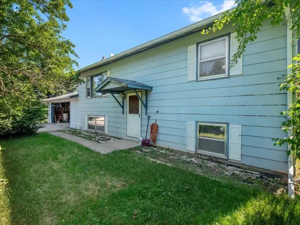 5137 Dawn Dr, Spearfish, SD 57783