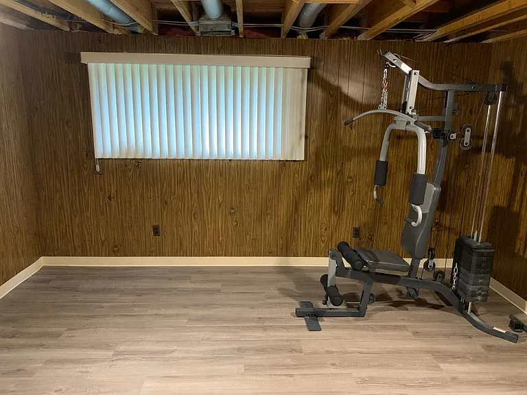 4585 Laurel Club Cir — Photo 16