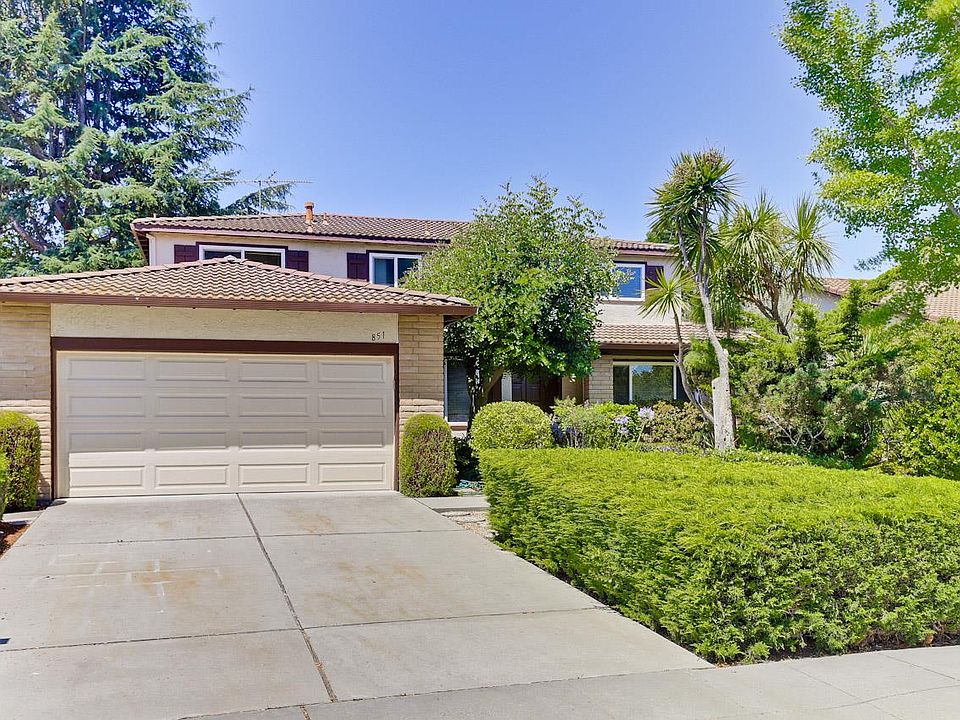 1st image of 851 Quintinia Dr