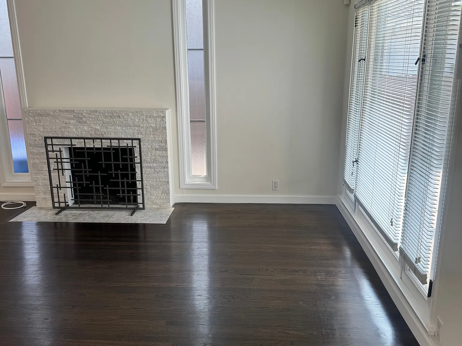 3 bed, 1577 sqft, $6,995 — Photo 4