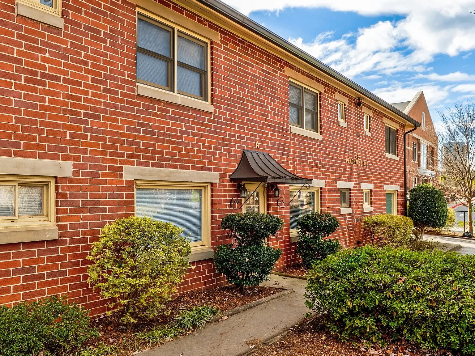 Buckhead Townhomes and Gardens — Photo 3