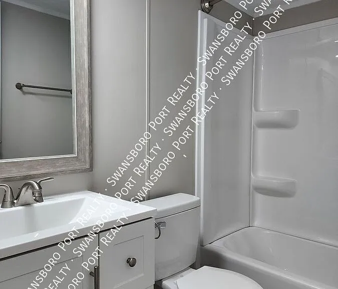 110 Poston Dr — Photo 23